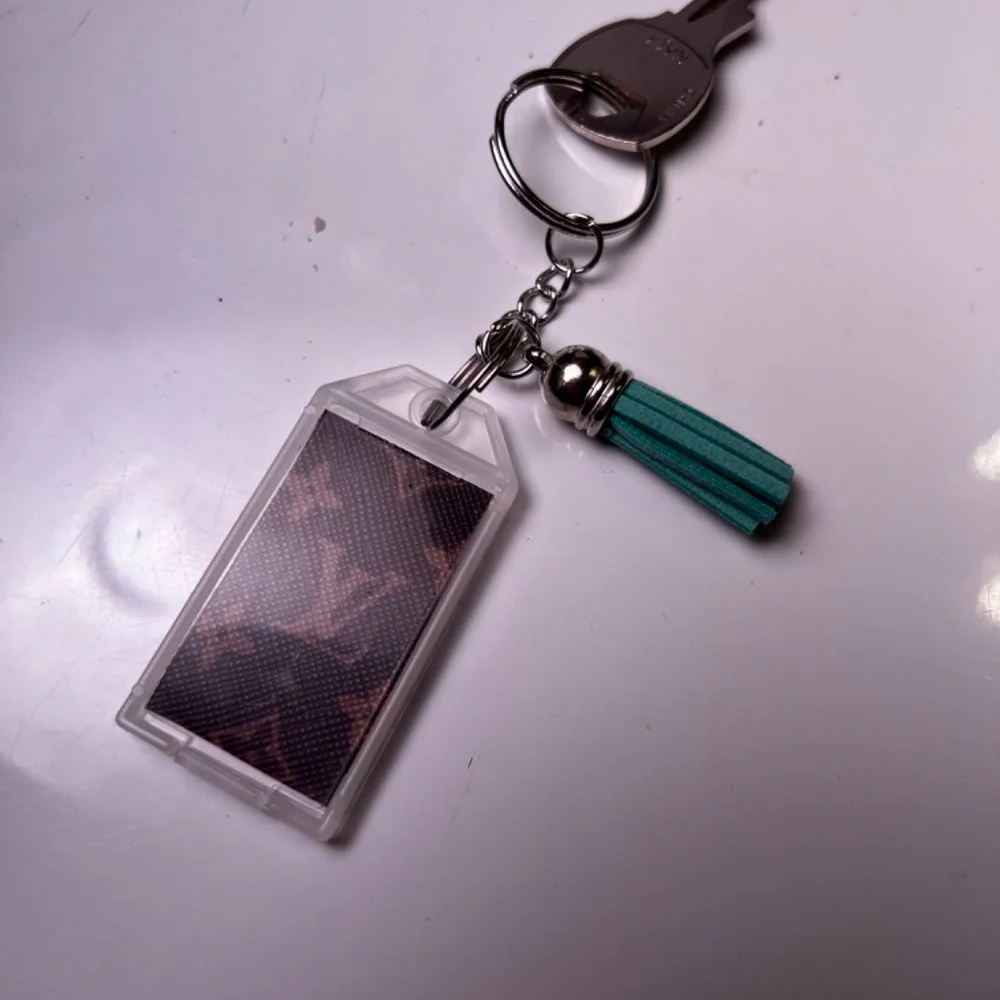 Embellished Key Chain - Picture 4 of 10